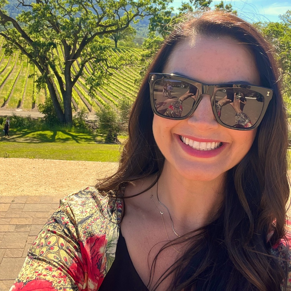 Meet your Posher, Danielle